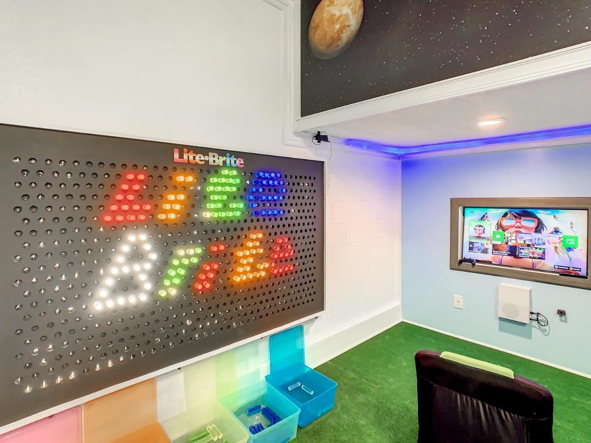 7 Bdr Family Themed Home With Mario Games Room And Free Pool Heat 올랜도 외부 사진